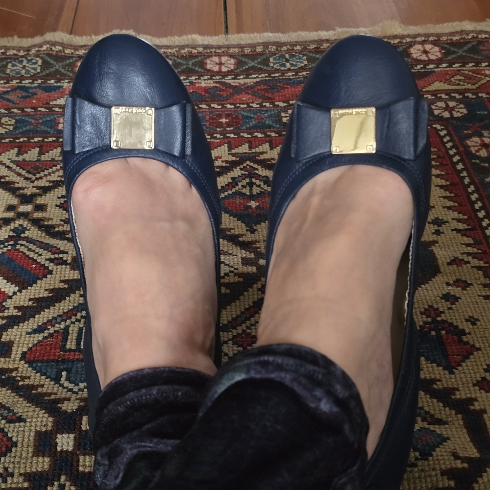 Cole Haan Emory Navy Leather Bow Gold Logo Ballet Flats